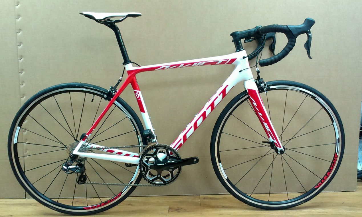 Scott Addict 15 Di2 2015 - Compact Road Bike | Road Bikes from Â£310