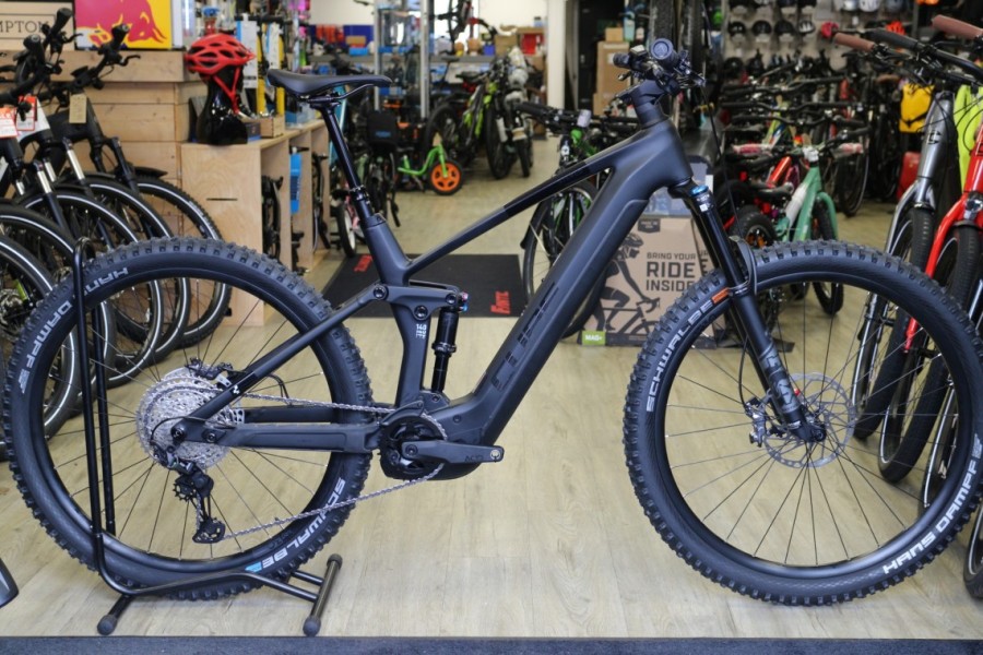 Features of the Cube stereo hybrid E-bikes