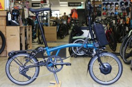 Brompton Electric C Line Explore Mid + Rack - 12 Speed - Ocean Blue 2024 Folding Bike Brompton Electric C Line Explore Mid + Rack - 12 Speed - Ocean Blue 2024 Folding Bike Folding Bike