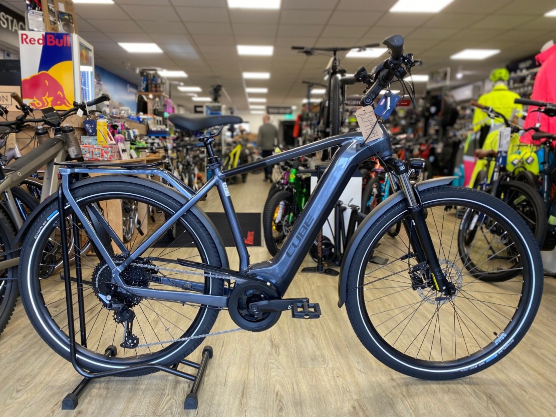 Array Margaret Mitchell voering Cube Touring Pro 500 2022 Electric Hybrid | Damian Harris Cycles | E-bike  specialist, Cardiff UK