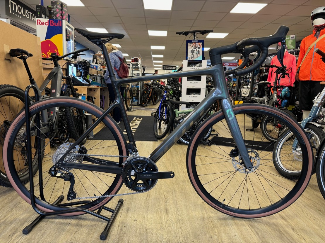 Scott addict e clearance bike